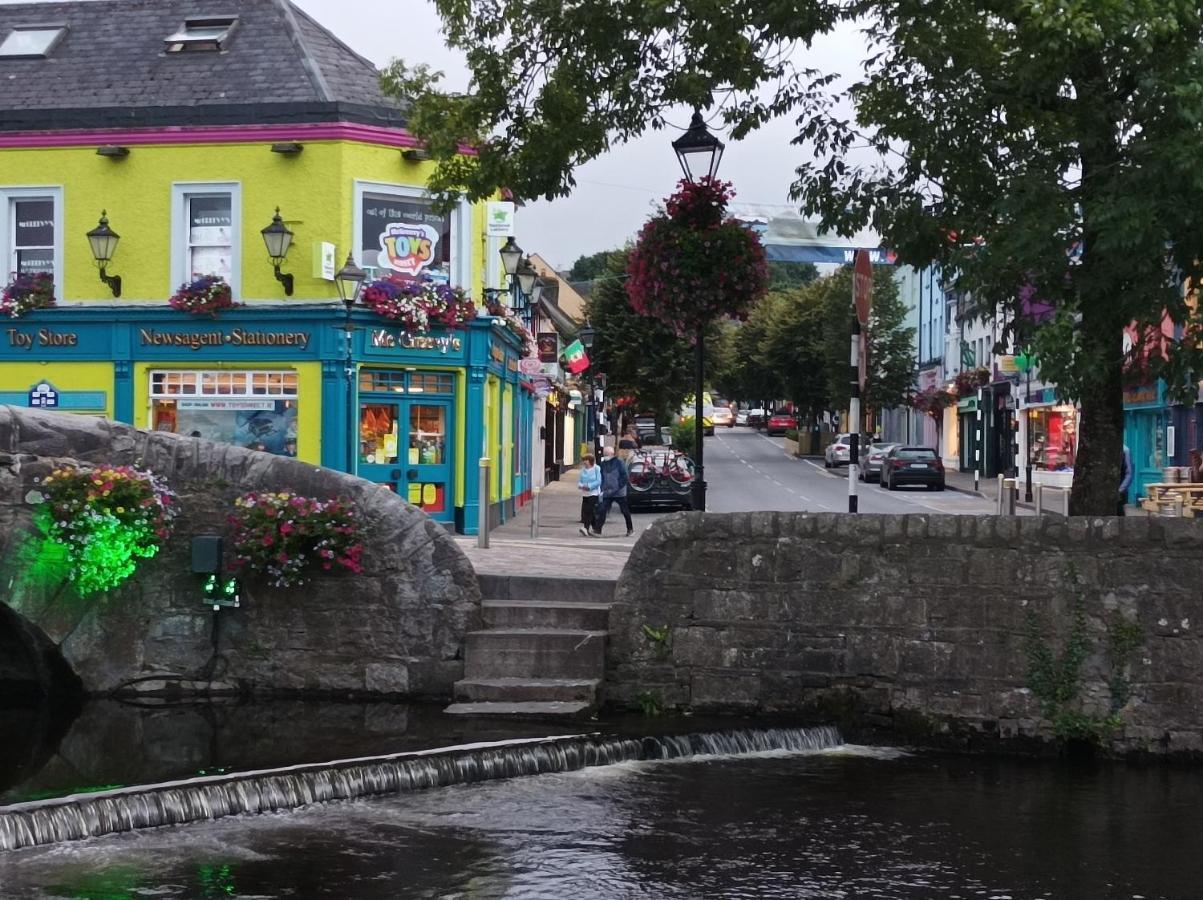 Country Lane Homestay Westport Exteriör bild